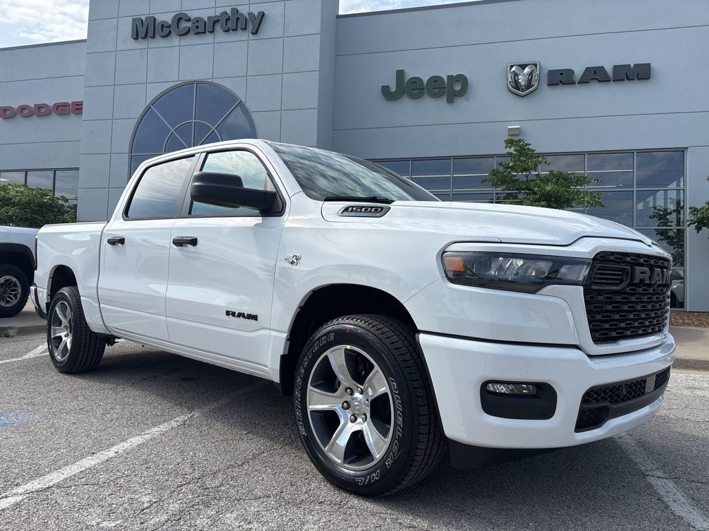 2026 RAM 1500 Express 4x4 Crew Cab 5'7's photo