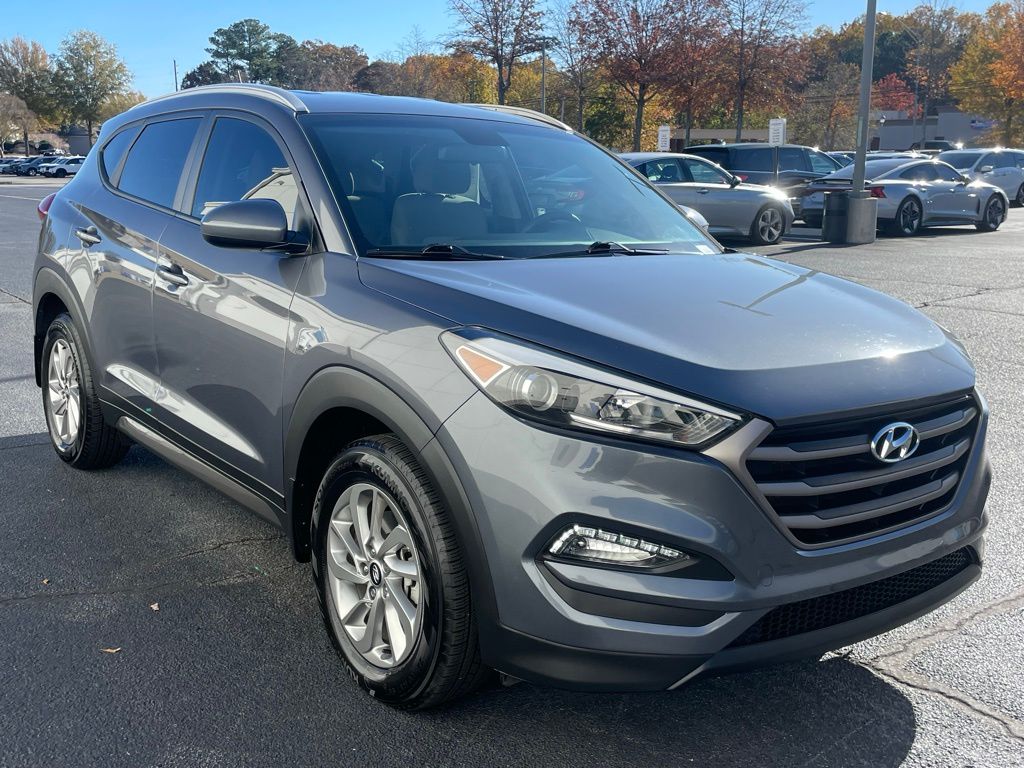Thumbnail: 2016 Hyundai Tucson - 8