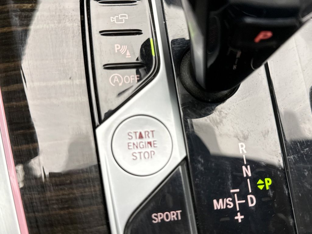 Thumbnail: 2020 BMW X5 - 22