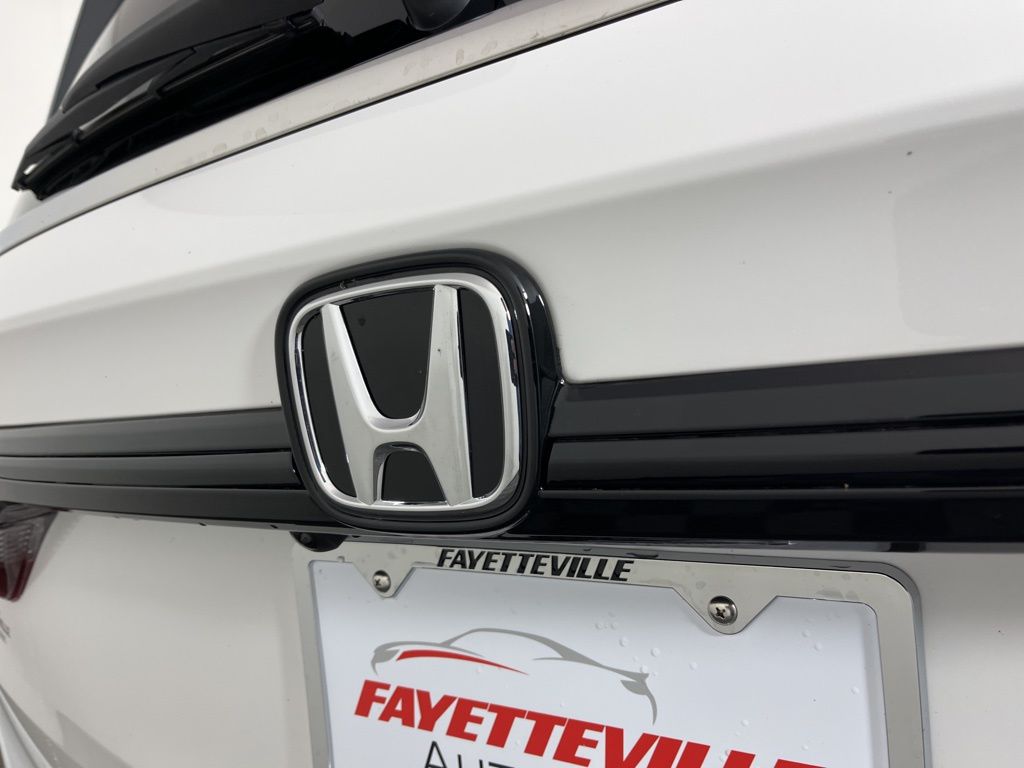 2025 Honda Odyssey Touring 23