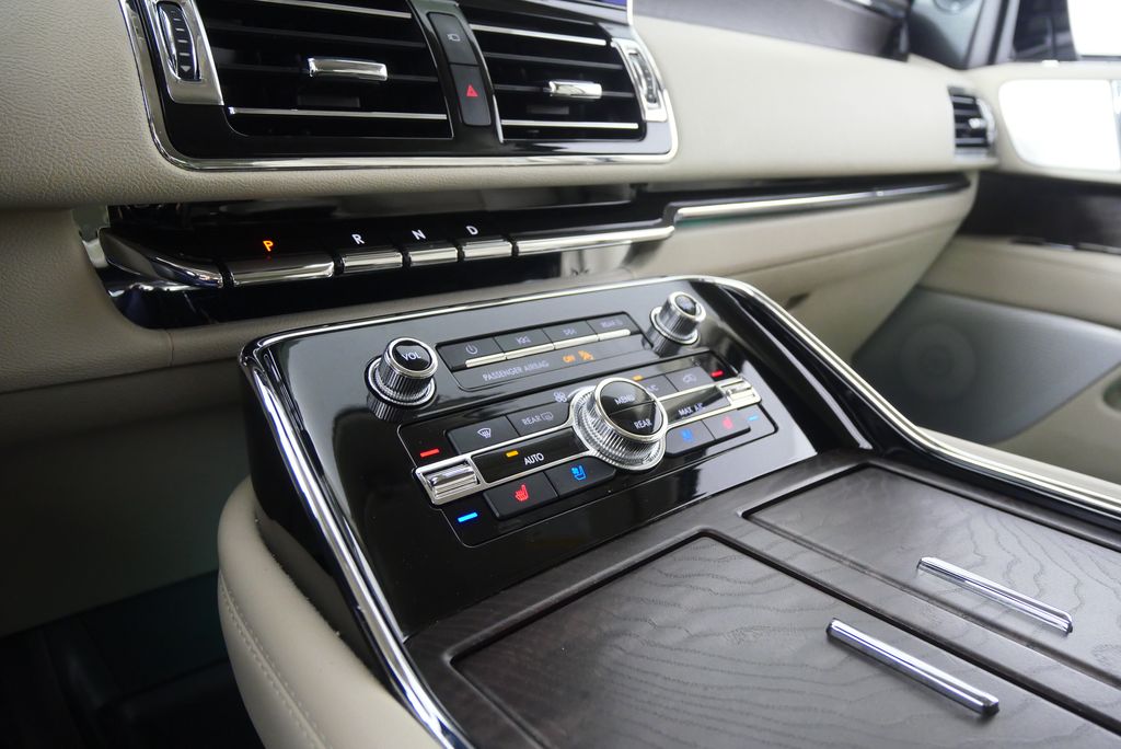 2020 Lincoln Navigator Reserve 31