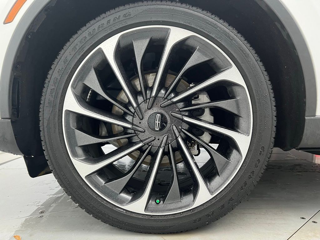 Thumbnail: 2025 Lincoln Aviator - 25