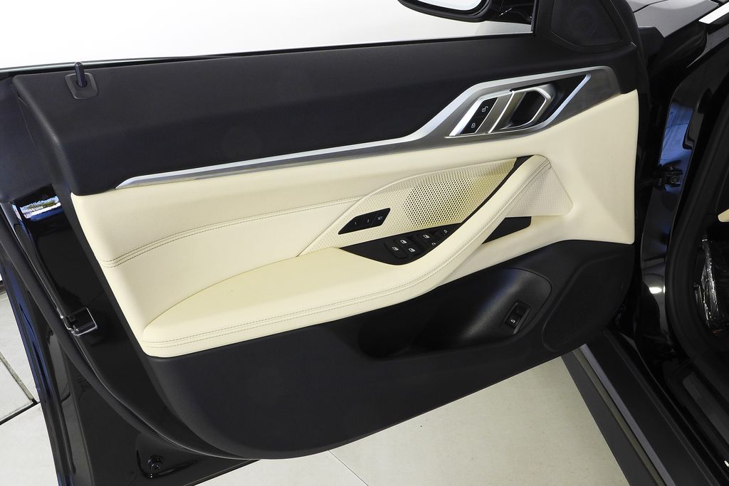 Thumbnail: 2024 BMW i4 - 11