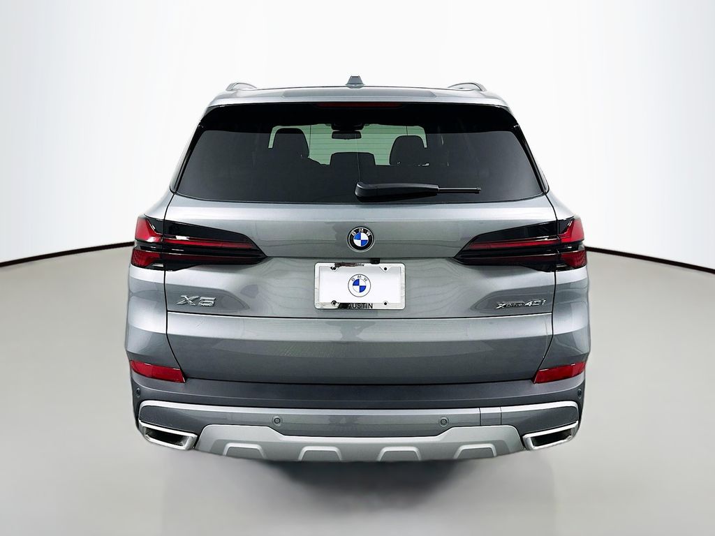 2026 BMW X5 M60i 6