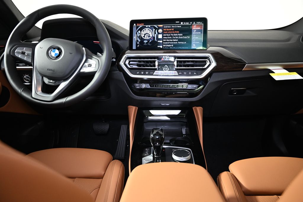 2025 BMW X4 xDrive30i 16
