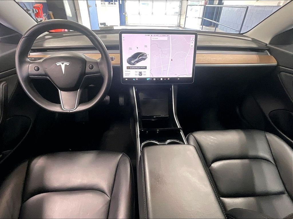 2018 Tesla Model 3 — photo 21