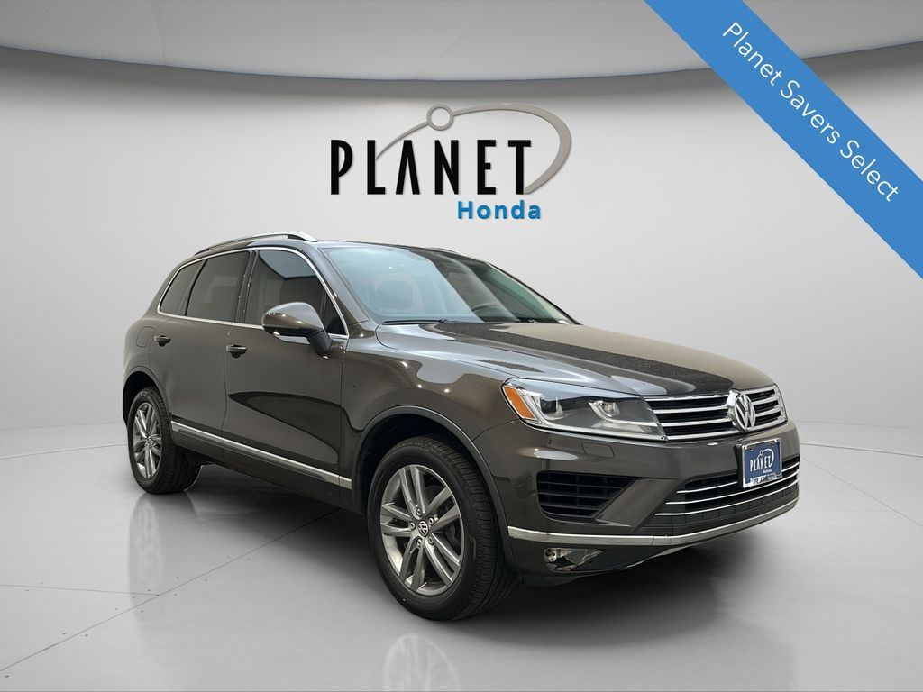 Brown Metallic 2015 Volkswagen Touareg SUV / Crossover 8-Speed Automatic