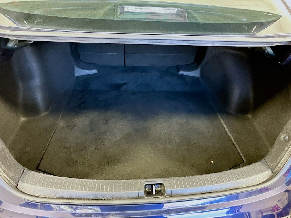 Thumbnail: 2024 Toyota Corolla - 25