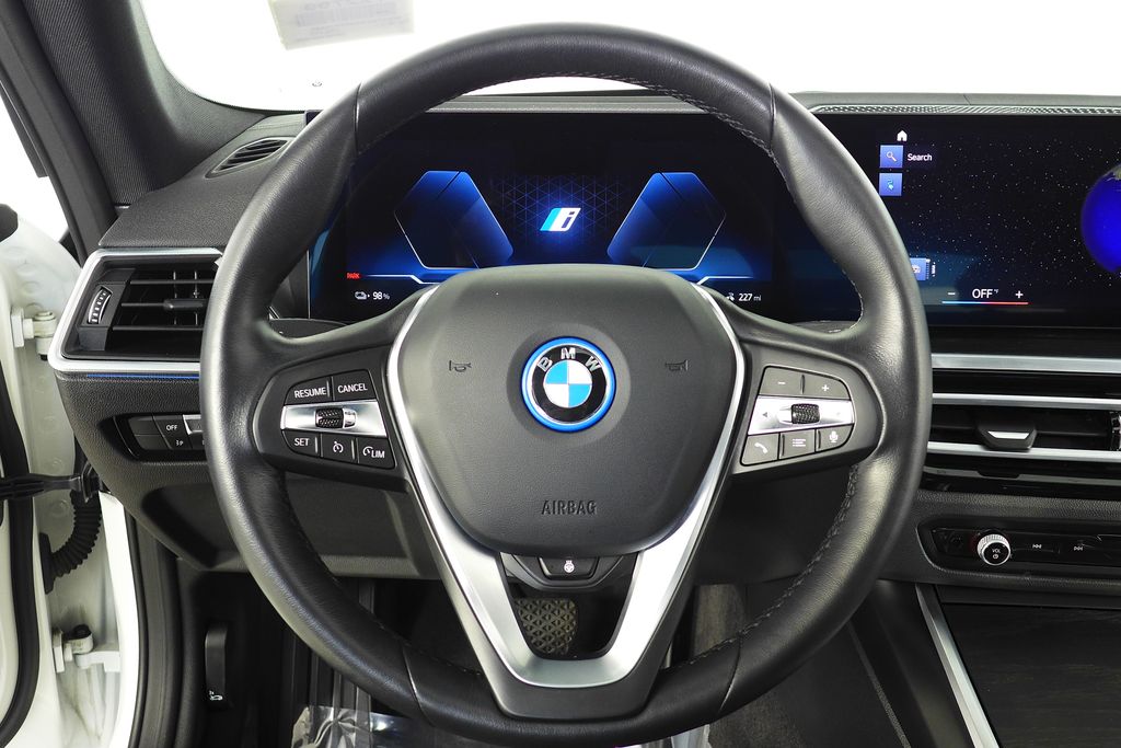 Thumbnail: 2023 BMW i4 - 27