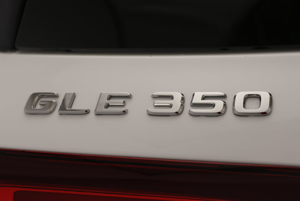Thumbnail: 2026 Mercedes-Benz GLE - 9