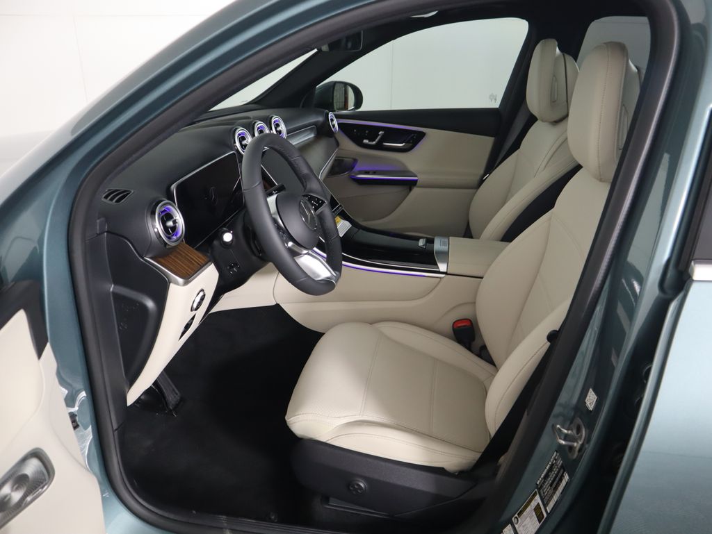 Thumbnail: 2026 Mercedes-Benz GLC - 21