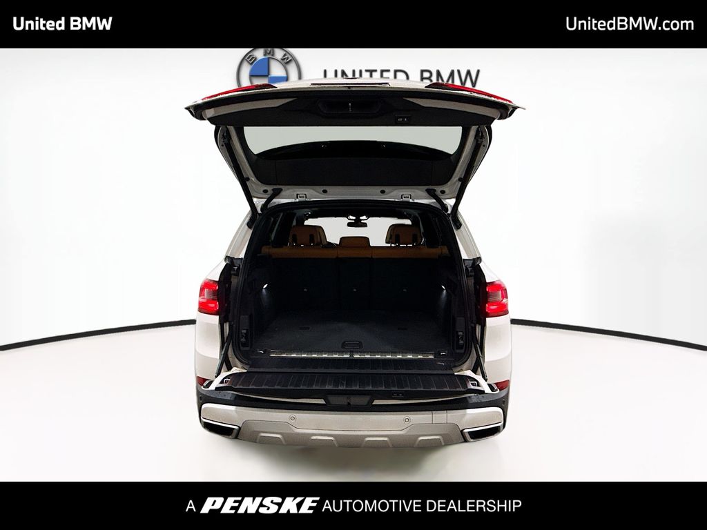 Thumbnail: 2021 BMW X5 - 14