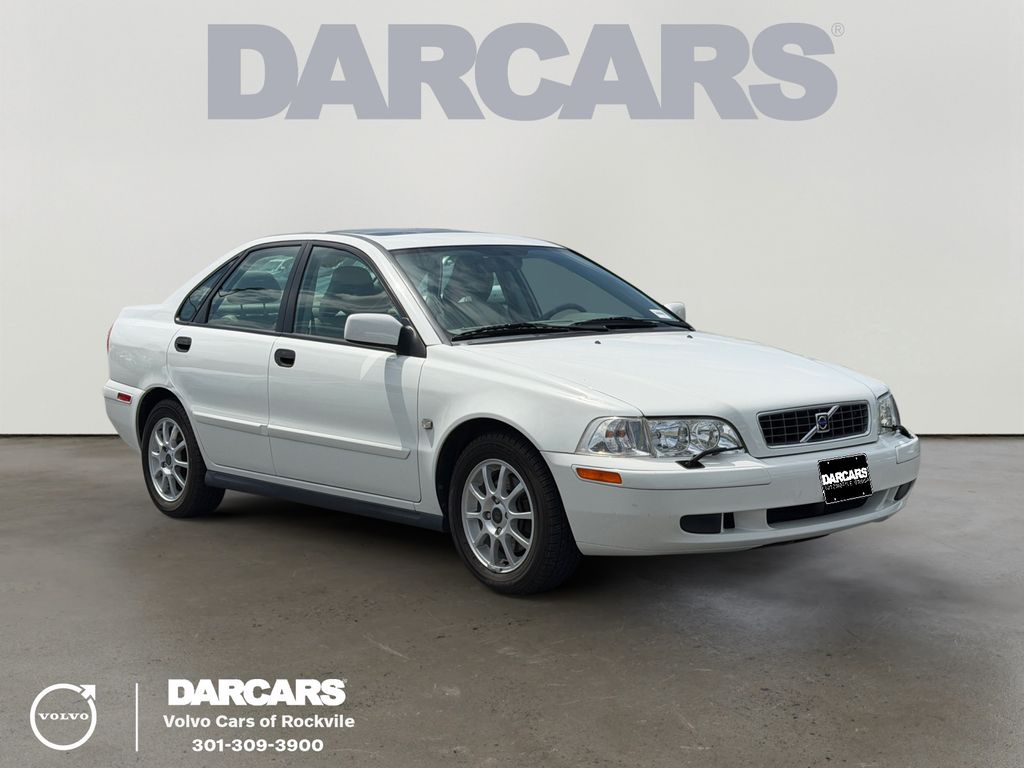 Super White 2003 Volvo S40 Sedan 5-Speed Automatic