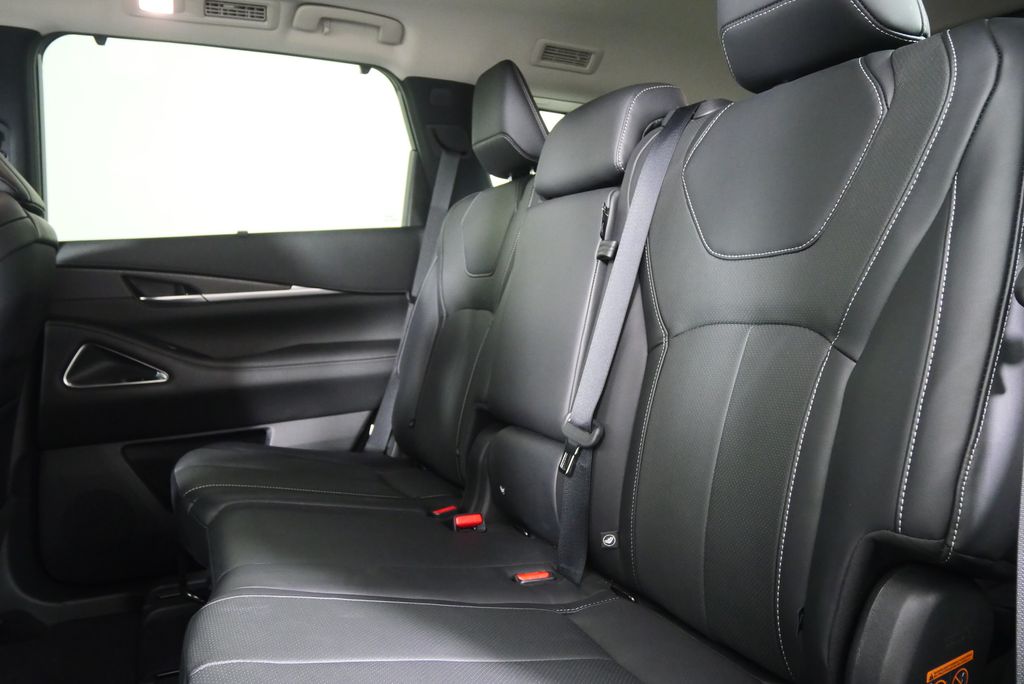 Thumbnail: 2022 INFINITI QX60 - 17