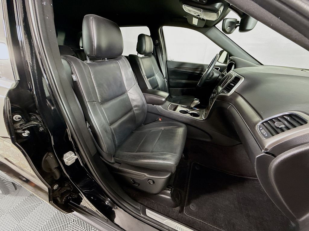 Thumbnail: 2018 Jeep Grand Cherokee - 27