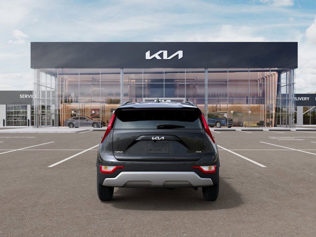 2024 Kia Niro LX 5