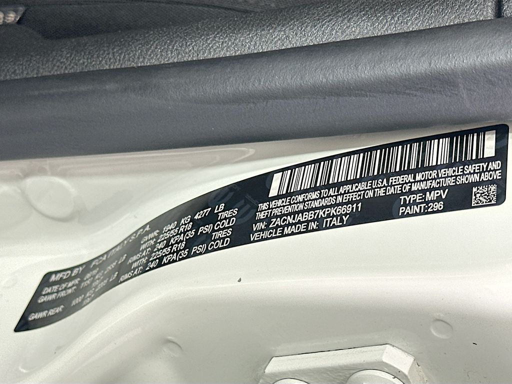 Thumbnail: 2019 Jeep Renegade - 30