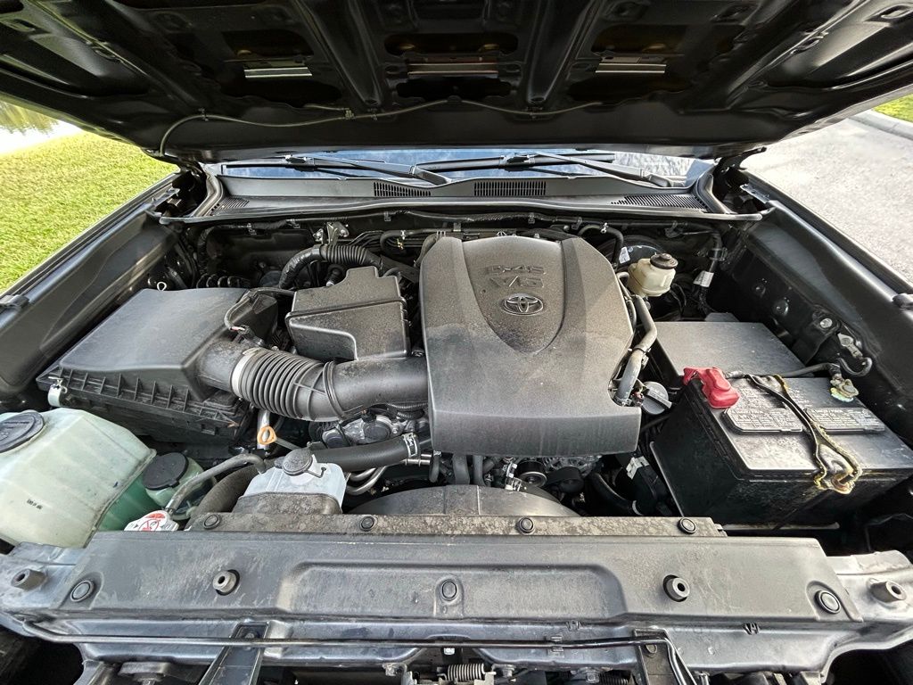 Thumbnail: 2022 Toyota Tacoma - 11