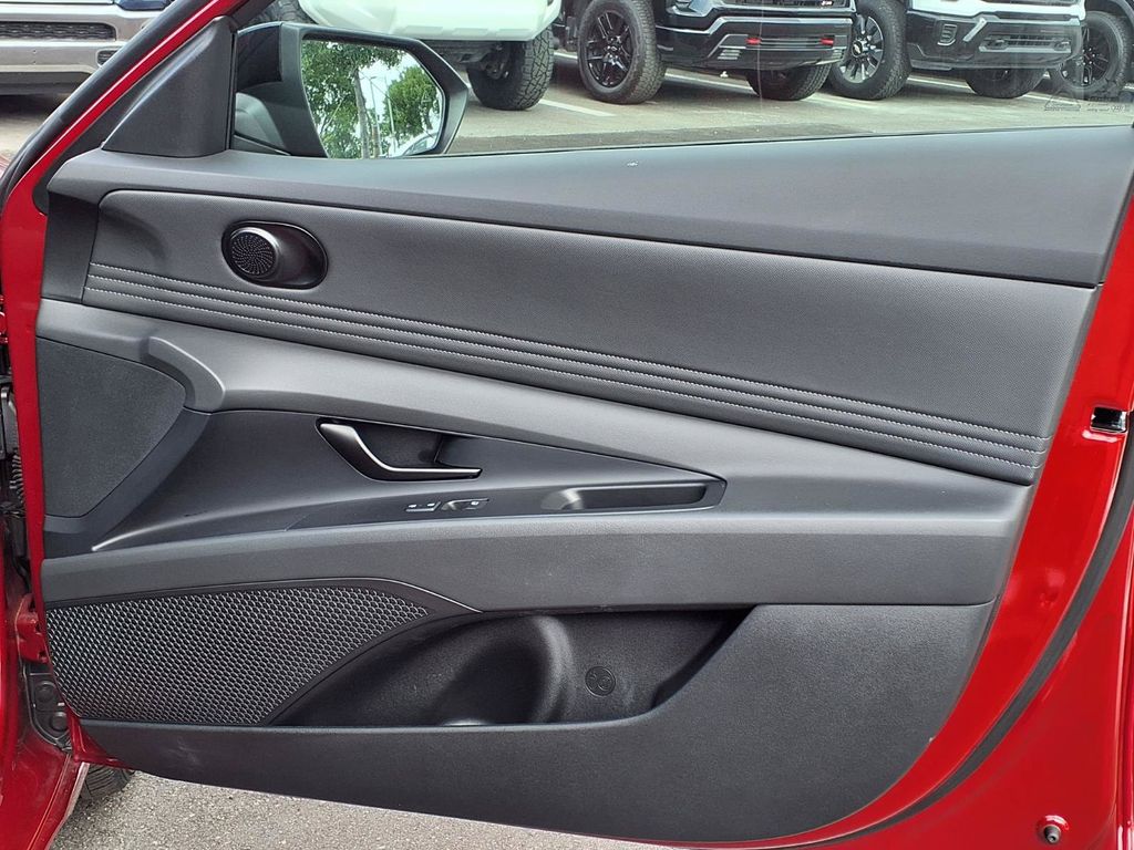 Used 2025 Hyundai Elantra Sedan