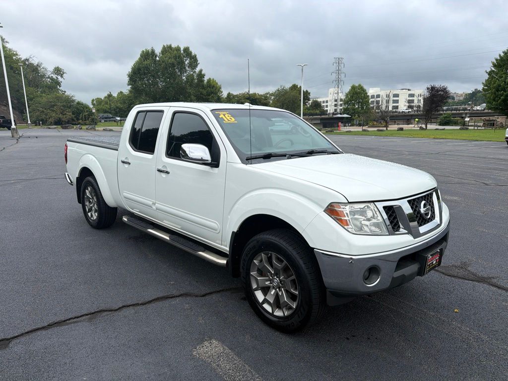 Glacier White 2016 Nissan Frontier Pickup Truck Four-Wheel Drive 5-Speed Automatic Overdrive
