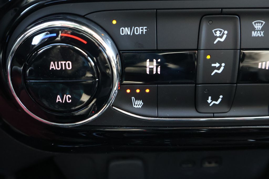 Thumbnail: 2026 Chevrolet Trax - 28