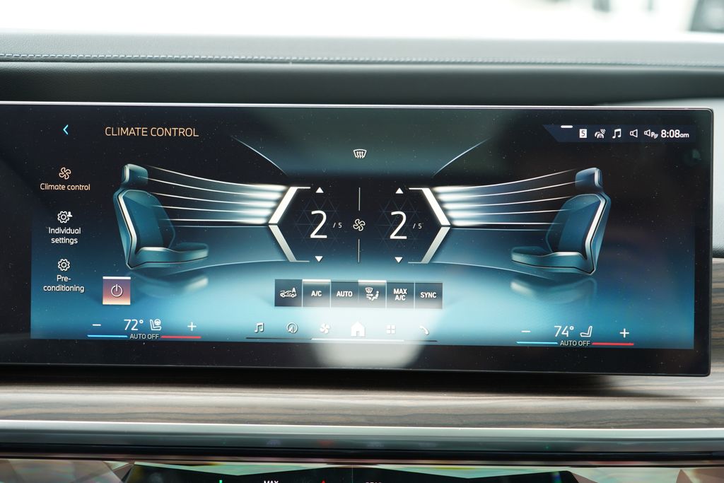 Thumbnail: 2026 BMW 7 Series - 17