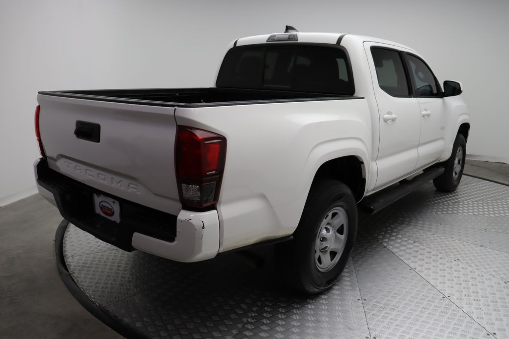 2022 Toyota Tacoma SR 8