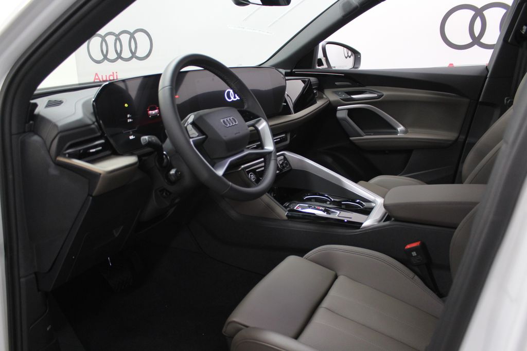 Thumbnail: 2025 Audi Q5 - 10