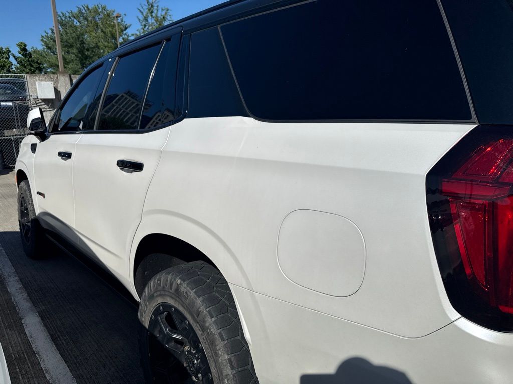 Thumbnail: 2023 GMC Yukon - 4