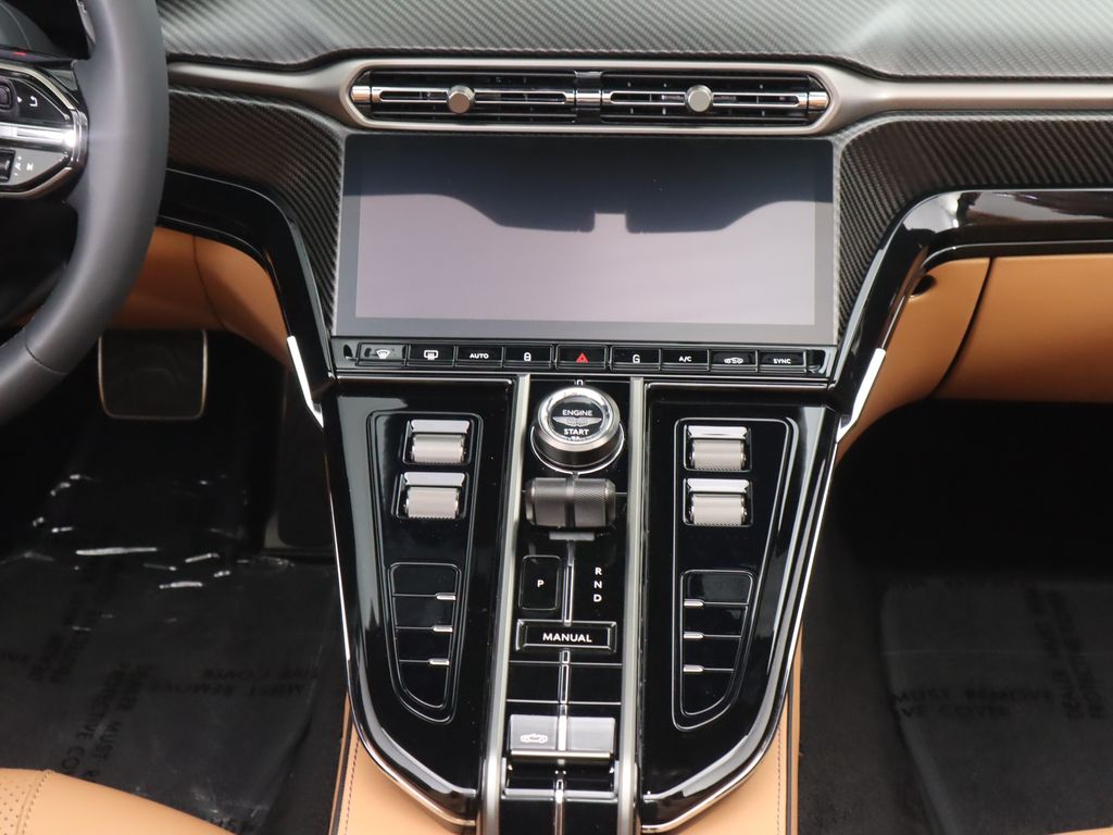 Thumbnail: 2026 Aston Martin Vantage - 22