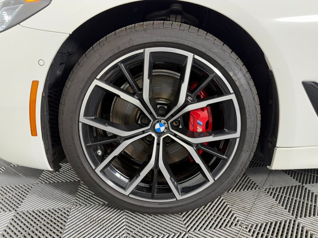 2022 BMW 5 Series 530i xDrive 9