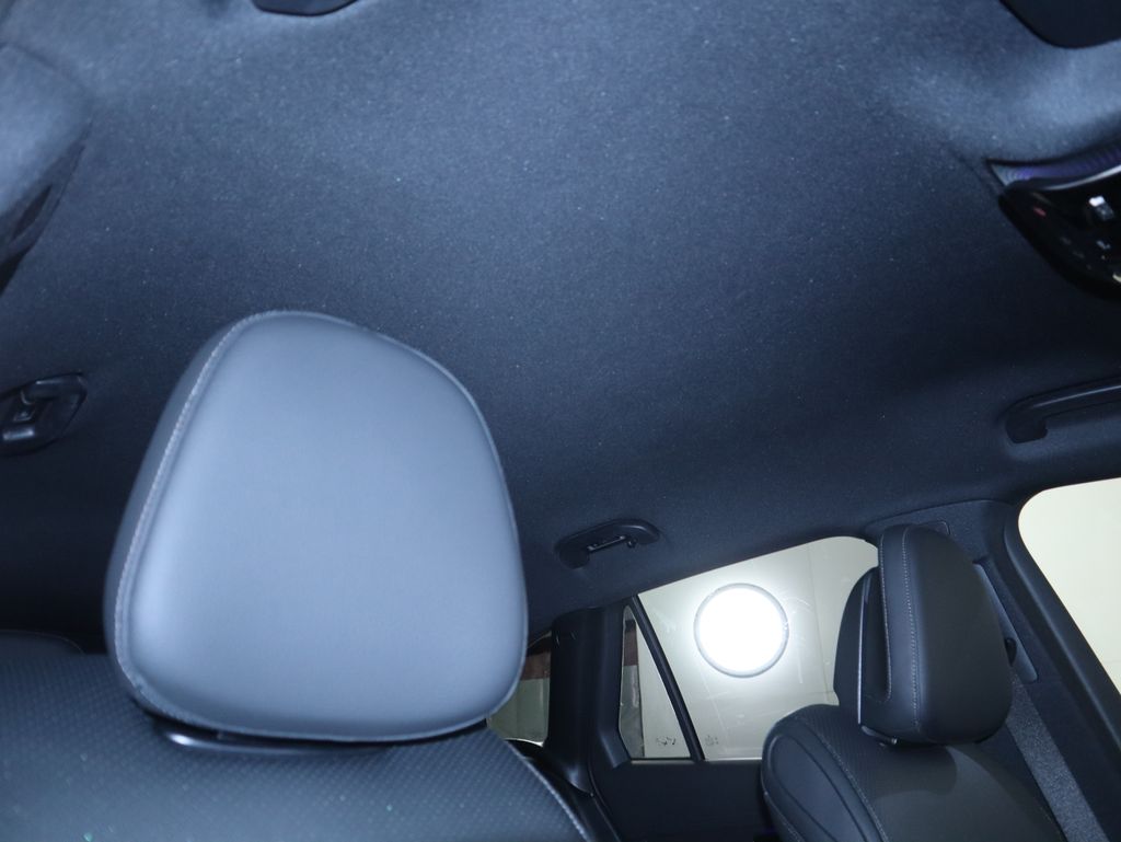 Thumbnail: 2026 Mercedes-Benz GLC - 19