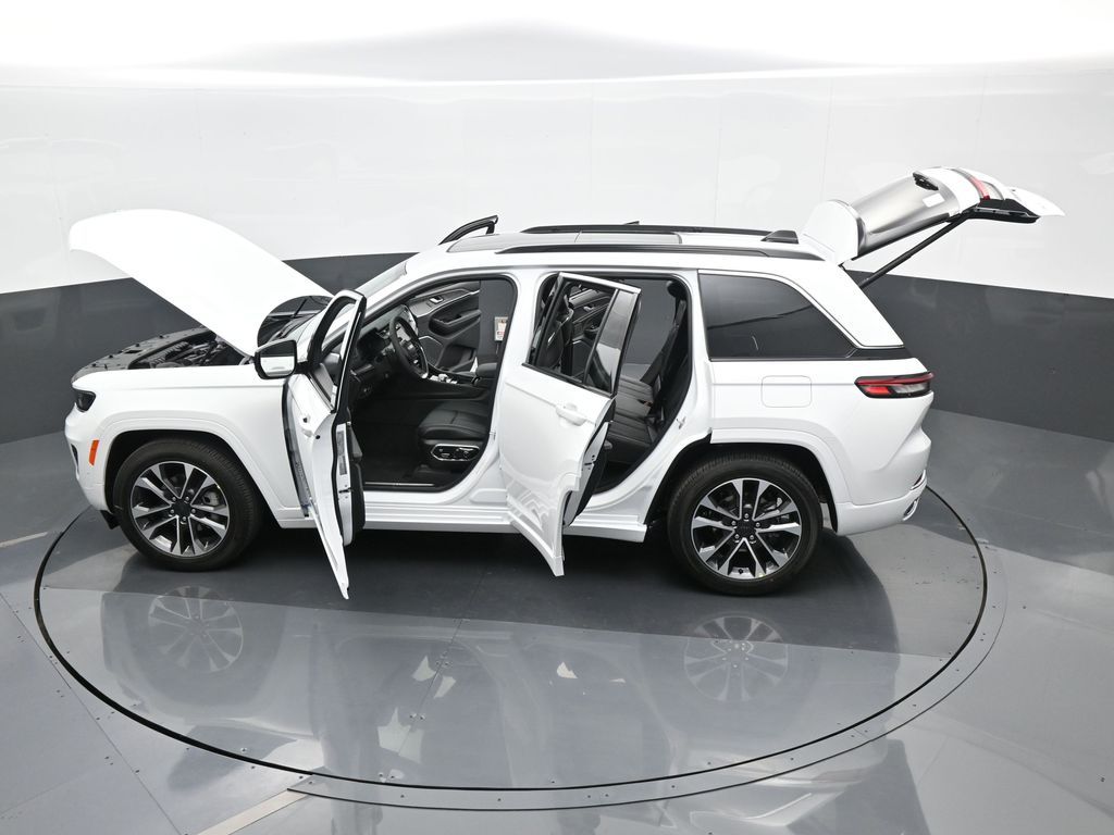 Used 2024 Bright White Clearcoat Jeep Overland image 68