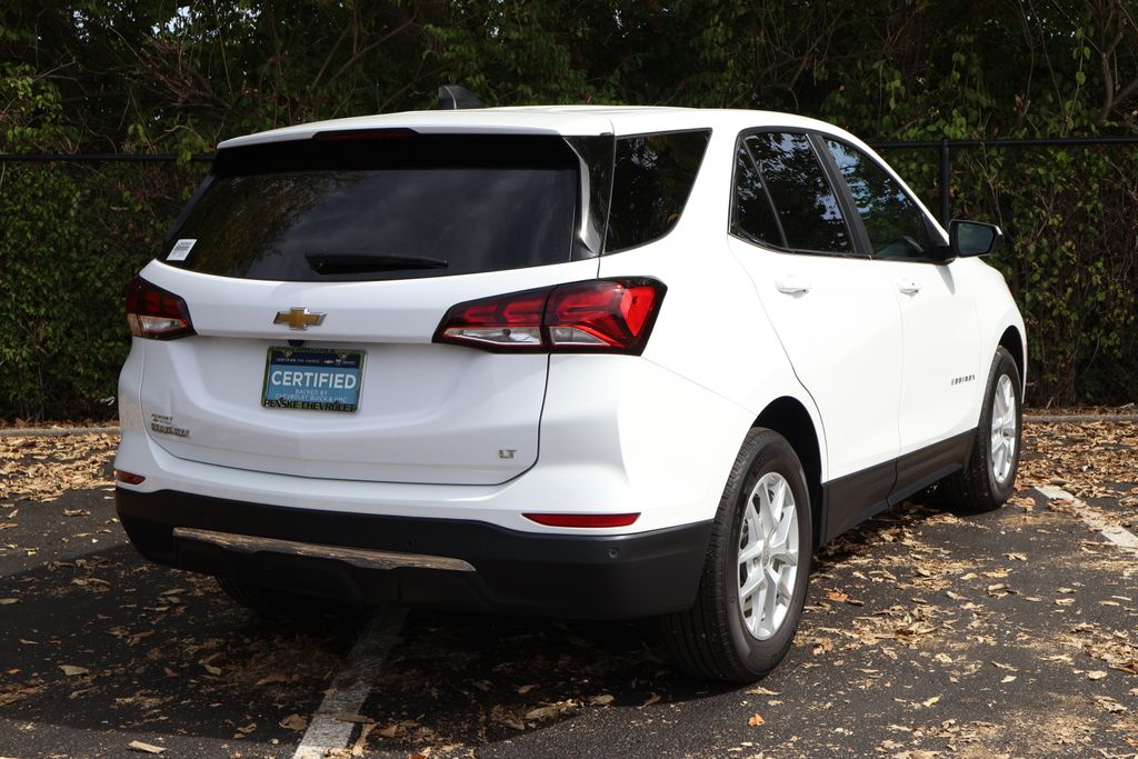 Thumbnail: 2022 Chevrolet Equinox - 10