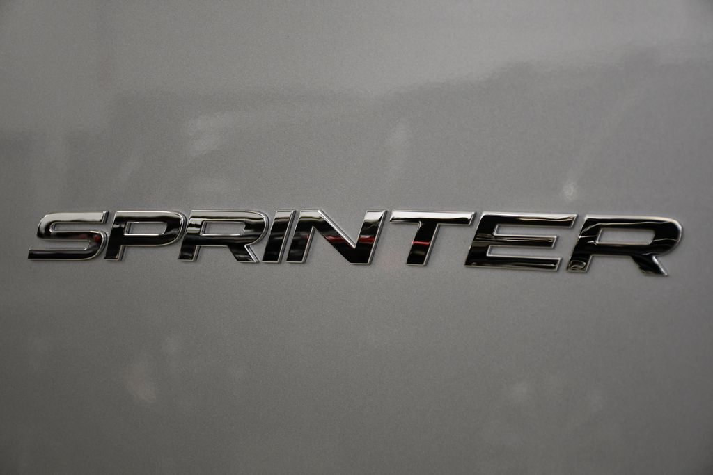 Thumbnail: 2025 Mercedes-Benz Sprinter - 10