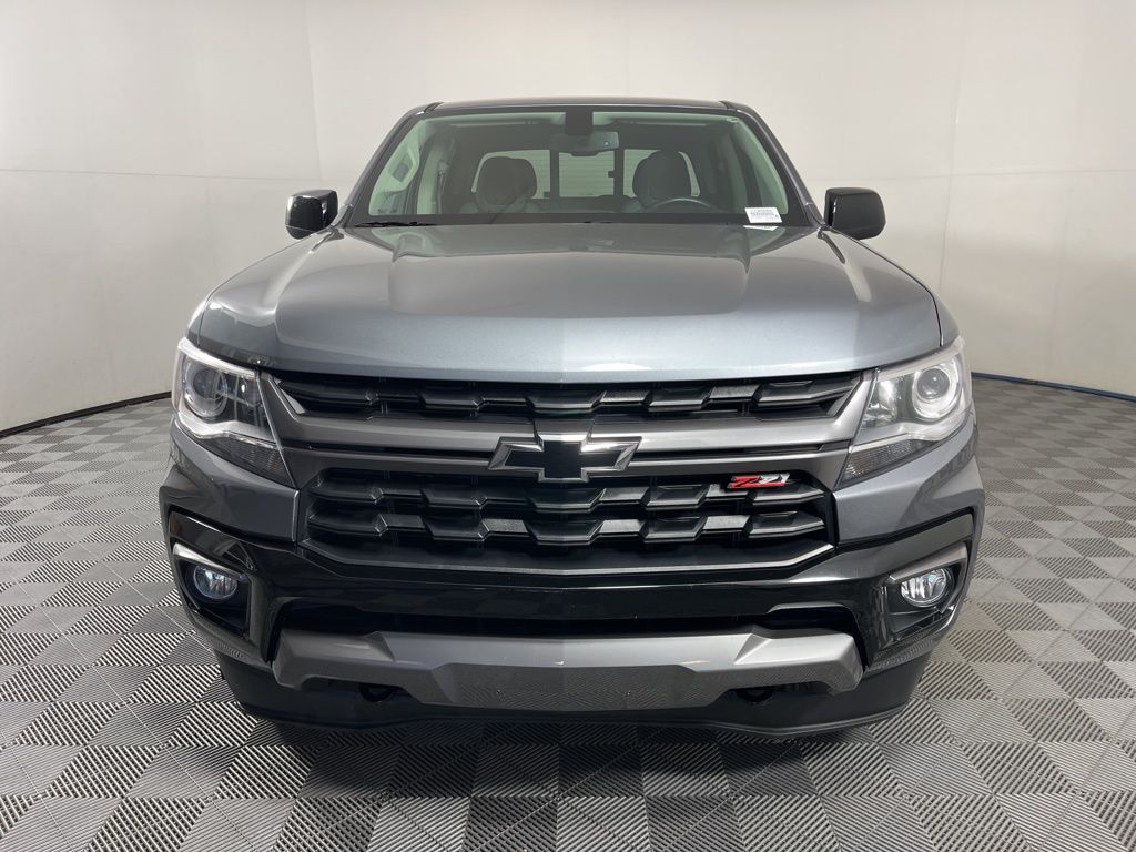 Thumbnail: 2022 Chevrolet Colorado - 16