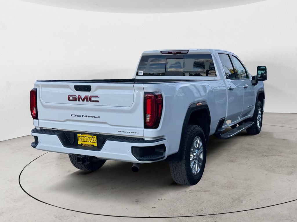 Used 2023 White GMC Denali image 7