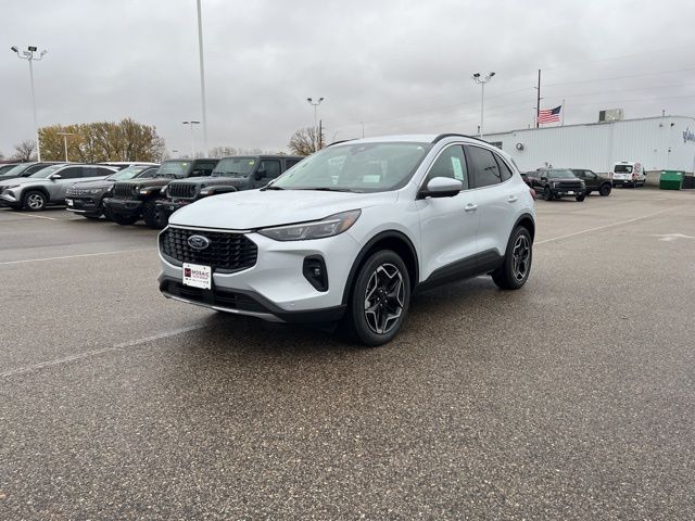 2026 Ford Escape Hybrid