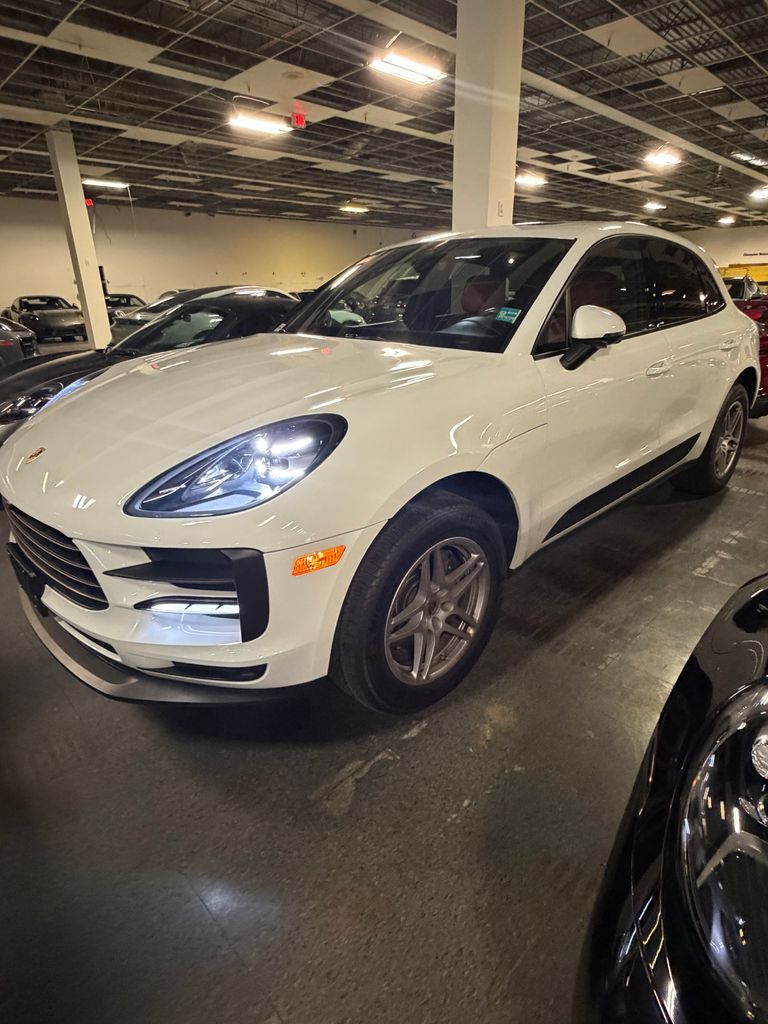 Porsche Macan AWD