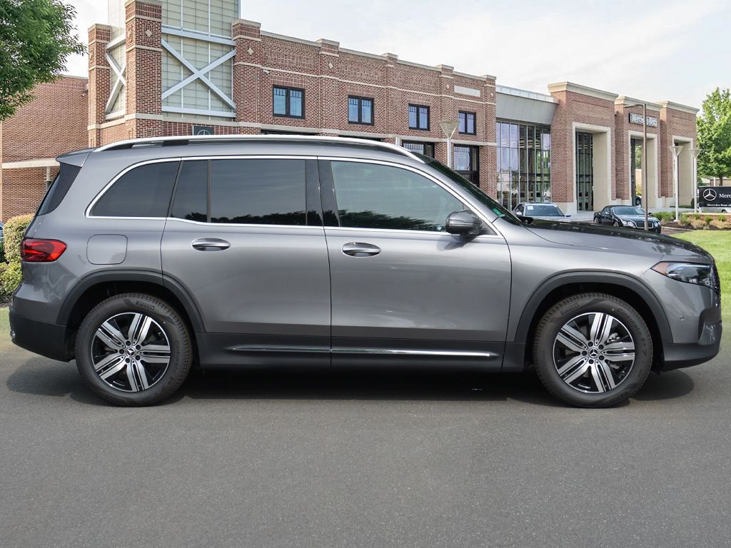 2025 Mercedes-Benz EQB 250+ 7