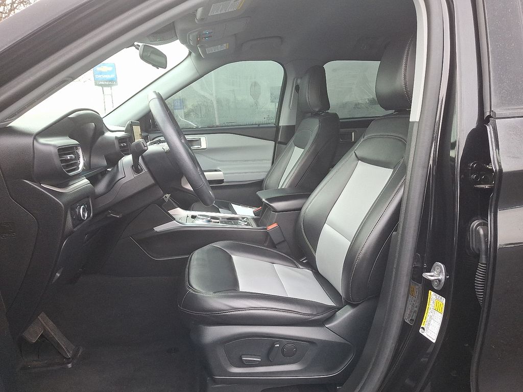 Thumbnail: 2023 Ford Explorer - 14