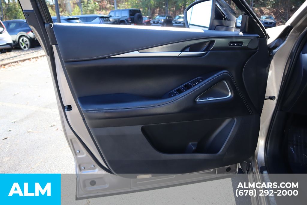 Used 2022 Silver INFINITI LUXE image 11