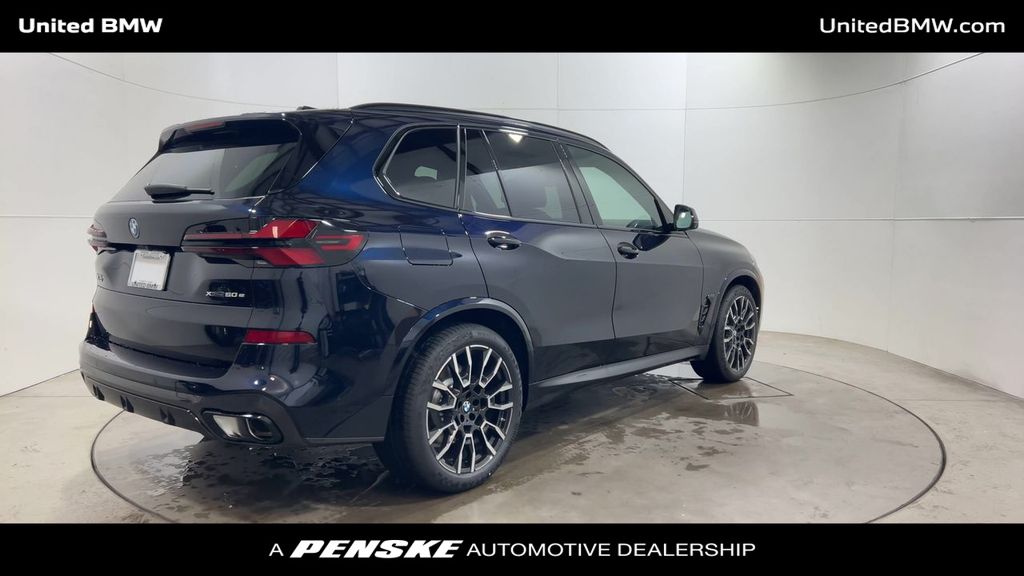 Thumbnail: 2026 BMW X5 - 8