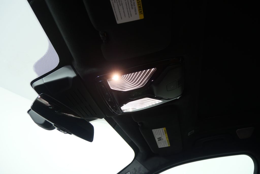 Thumbnail: 2026 BMW X7 - 23