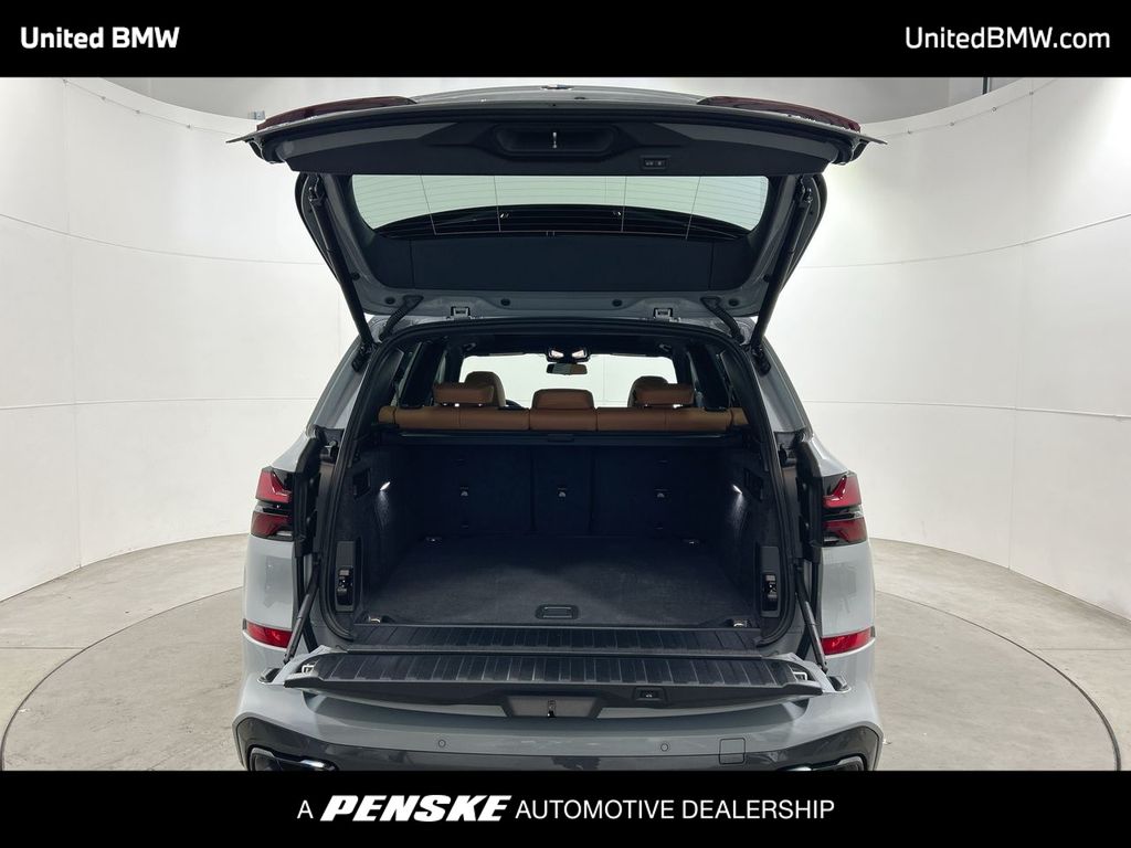 Thumbnail: 2026 BMW X5 - 22