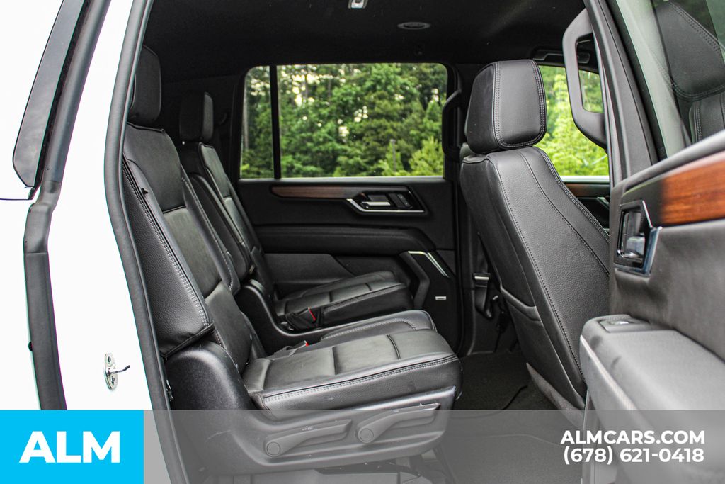 Used 2025 White GMC Denali image 22