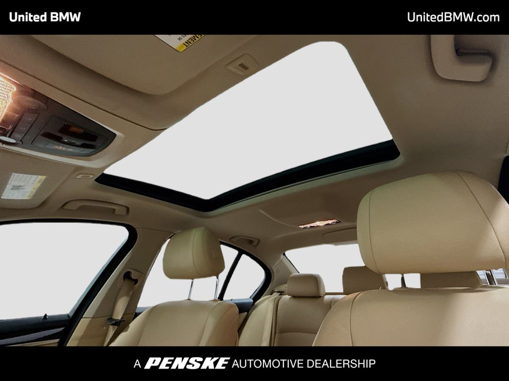 Thumbnail: 2015 BMW 5 Series - 12