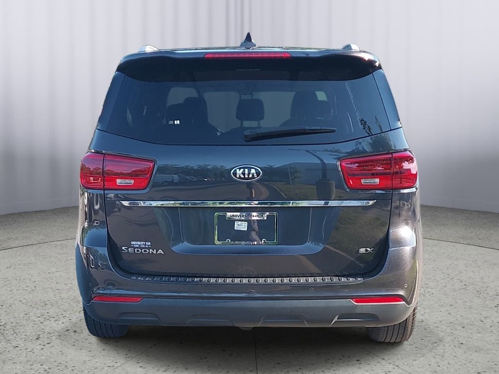 Used 2020 Gray Kia EX image 4