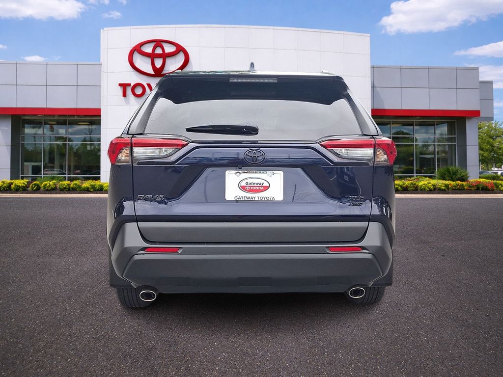 Thumbnail: 2020 Toyota RAV4 - 5
