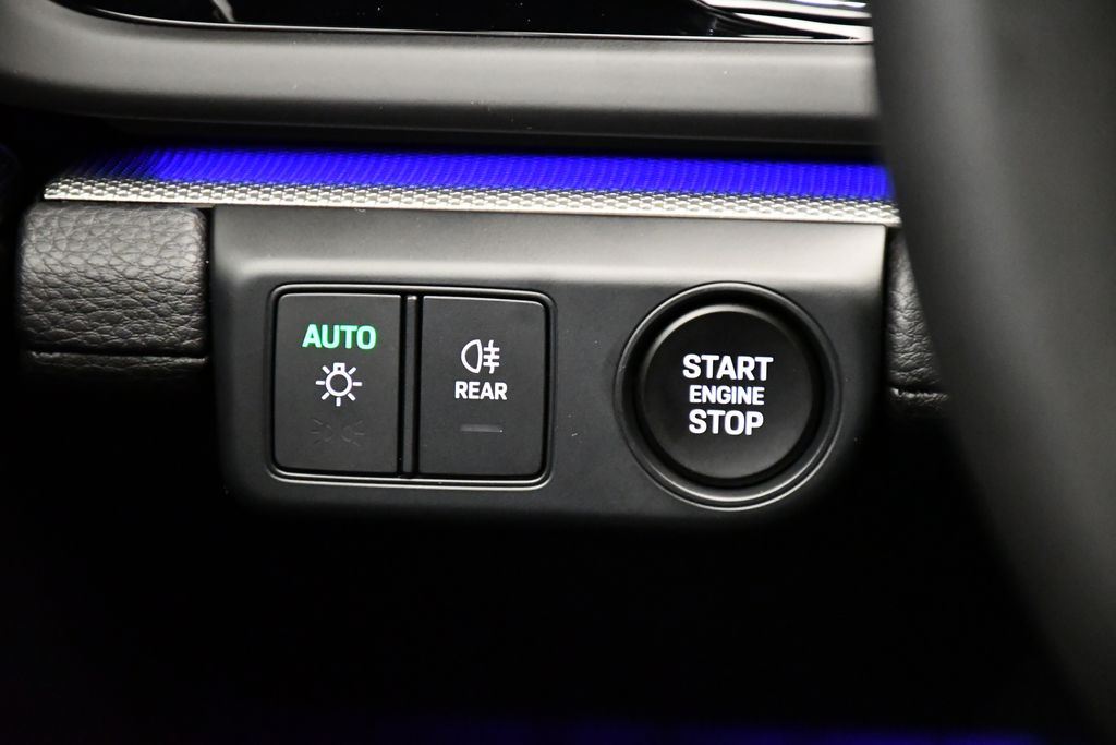 Thumbnail: 2026 Porsche Panamera - 24